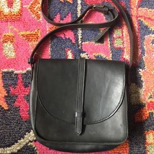 ABLE FashionABLE Tirhas Saddlebag Black Crossbody